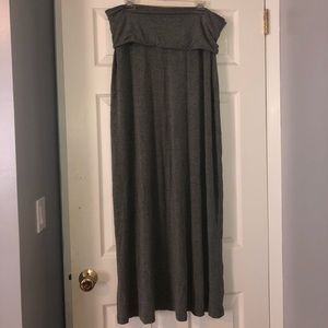 NEW WITH TAGS Old Navy Maxi Skirt